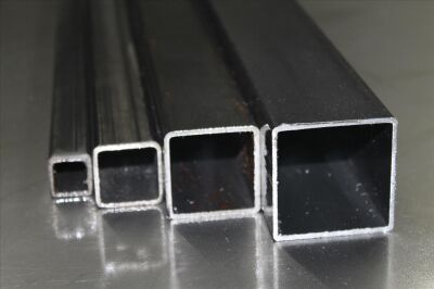 Tube carré en acier galvanisé 50x50 mm ép.2mm brut coupé